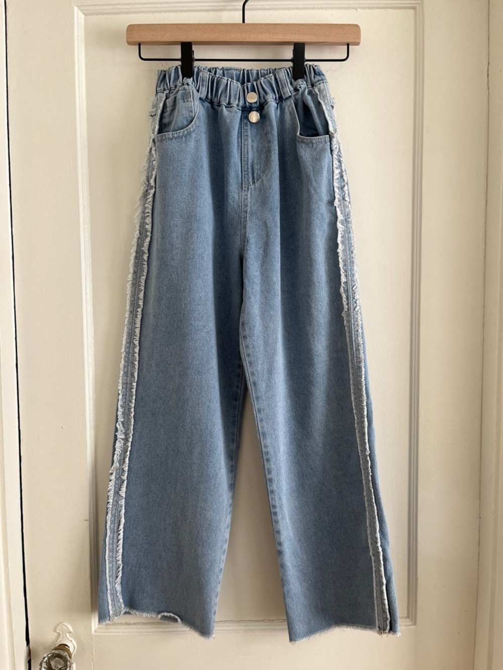 Size 12 - 14 Girls Wide Leg Medium-Light Wash Denim Pull On Jeans Long Pants